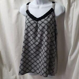 Maurices. Black & White Adjustable Star Geometric Tank. Size L. GUC